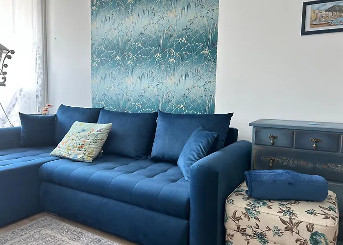 Mango 801 アパート